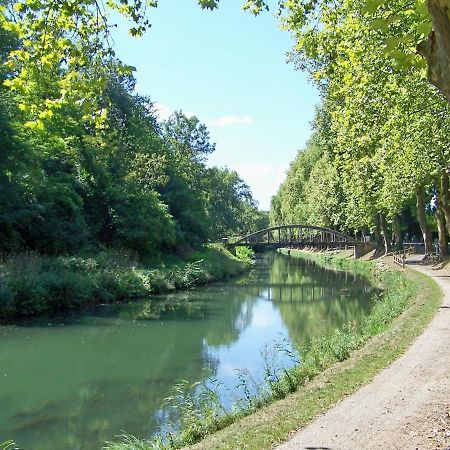 Les Chambres Du Canal Castets-en-Dorthe Exterior foto